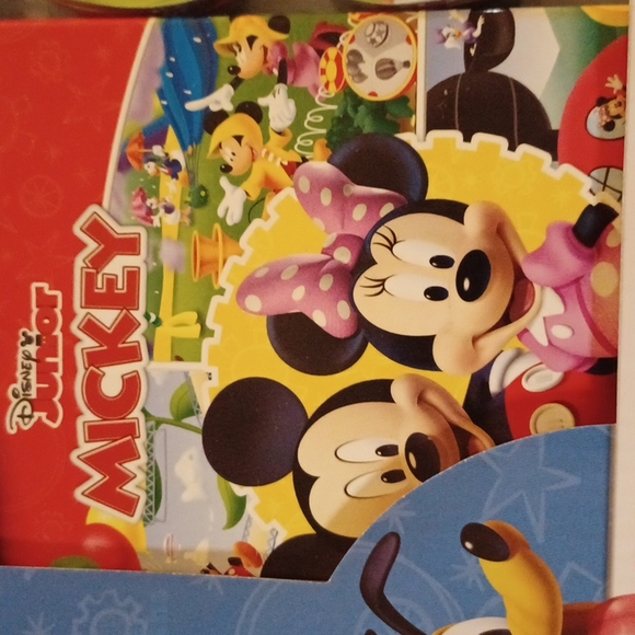 MICKEY MOUSE CLUB HOUSE PUZZLE & BOOK SET NEW! - Picture 3 of 4